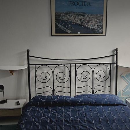 Piccolo Tirreno Hotel Residence Procida Exterior photo