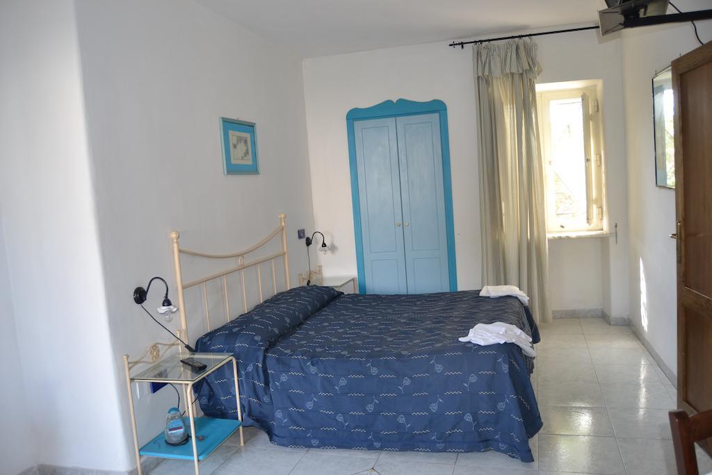 Piccolo Tirreno Hotel Residence Procida Room photo